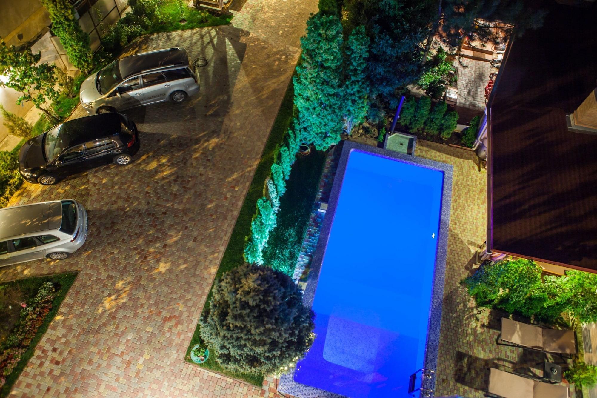 Klassik Hotel تشيسيناو المظهر الخارجي الصورة
