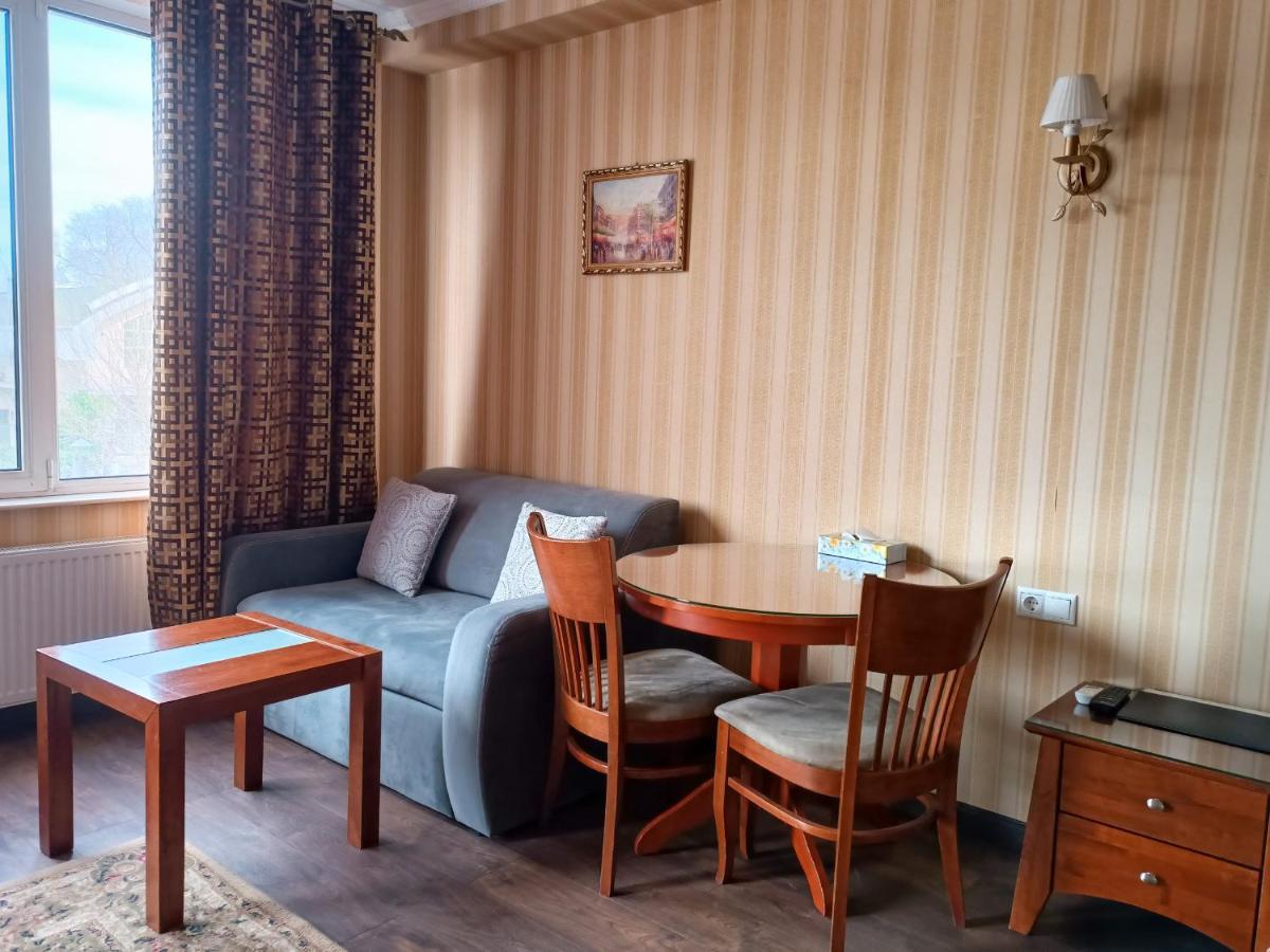Klassik Hotel تشيسيناو المظهر الخارجي الصورة